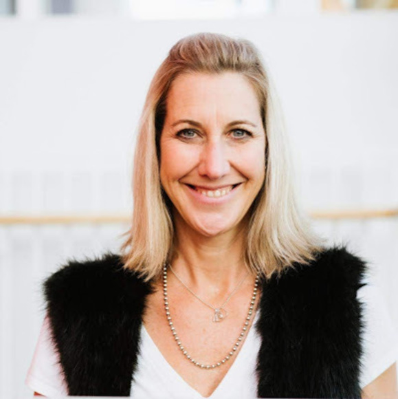 Meet your Posher, Martha - Picture 1 of 1